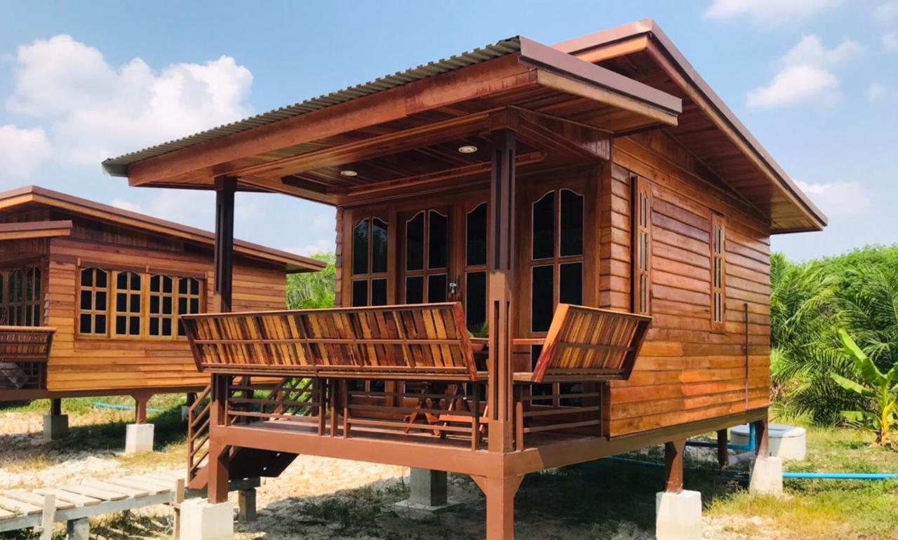 ไร่นาบัวหลวง คาเฟ่ & ฟาร์มสเตย์ Raina Bualuang Cafe & Farm Stay Ban Na No Kültér fotó