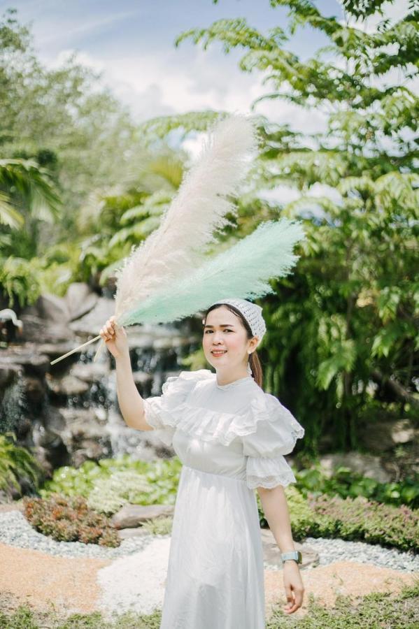 ไร่นาบัวหลวง คาเฟ่ & ฟาร์มสเตย์ Raina Bualuang Cafe & Farm Stay Ban Na No Kültér fotó